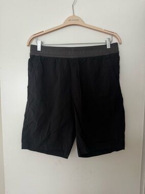 North Face Men's Black Elastic-Waist Casual Athletic Shorts